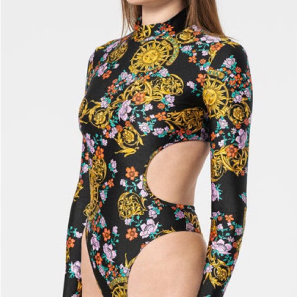 VERSACE JEANS COUTURE “SUNFLOWER GARLAND” CUTOUT BODYSUIT, IT/42 US/6 - Picture 4 of 4